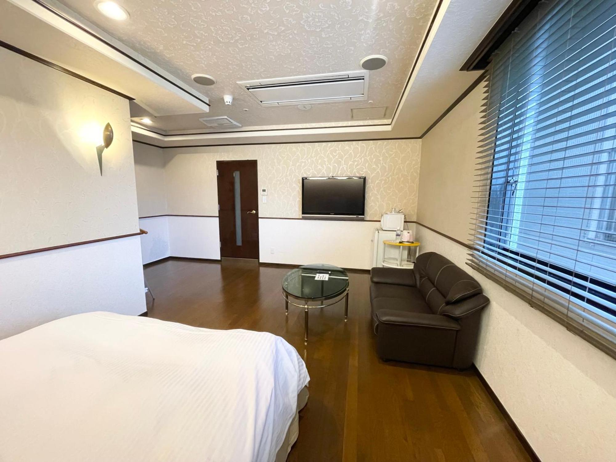 Hotel Ritz Koshien Nishinomiya Exterior foto